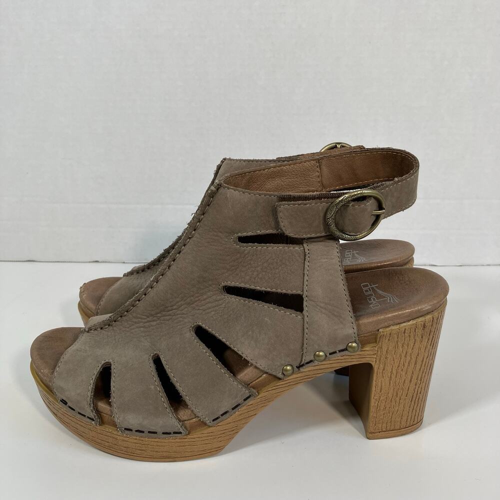 Dansko Sz 38 / 7.5-8 Demetra Platform Sandal Leather Open Toe Chunky Heel Taupe